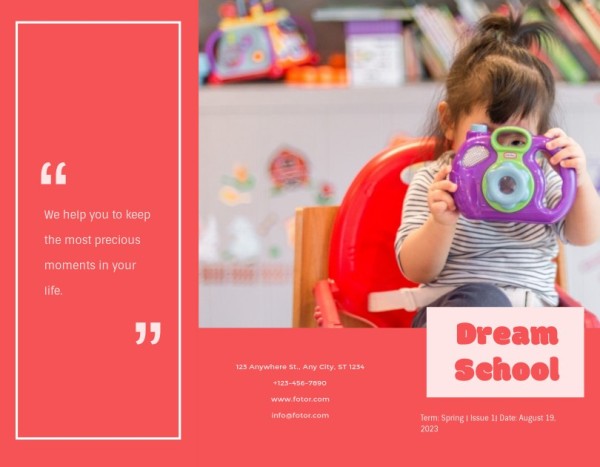 Red Early Child Care Center Brochure Template 宣传册