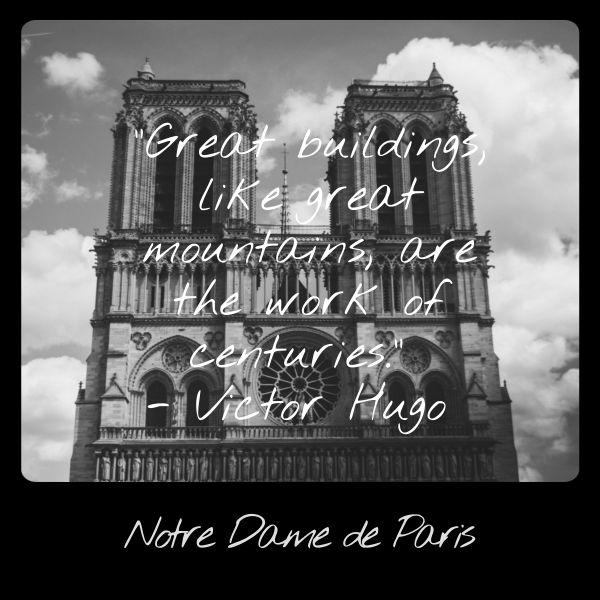 ノートルダム大聖堂 - パリの有名な建物 Instagram投稿