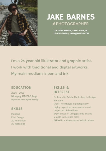 Photographer Dark Green Art Resume   Resume